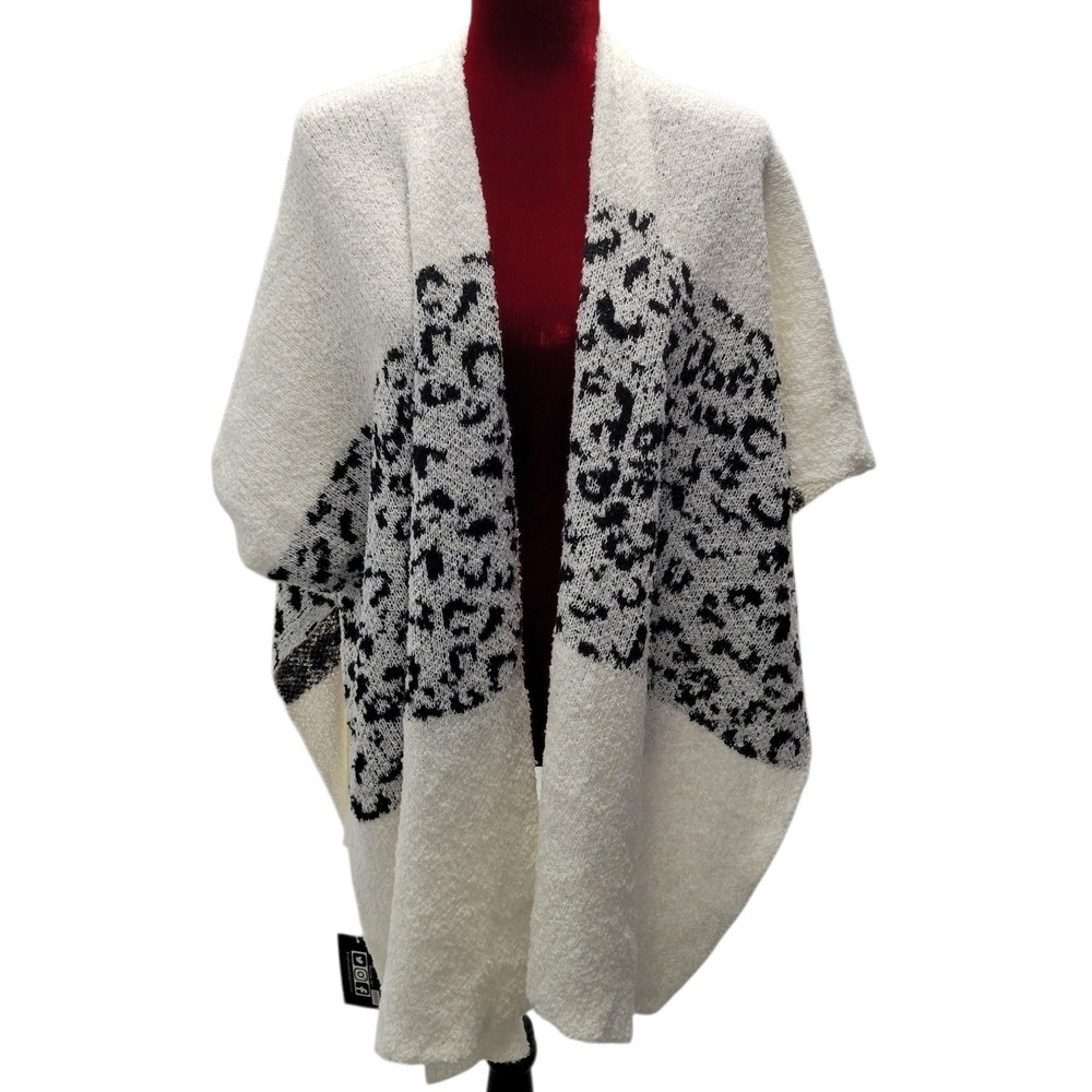 Justin & Taylor Cozy Leopard Print Chenille Knit Poncho Wrap Shawl NWT One Size
